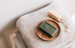 Savon bio et naturel : l’allié idéal pour nettoyer et nourrir la peau